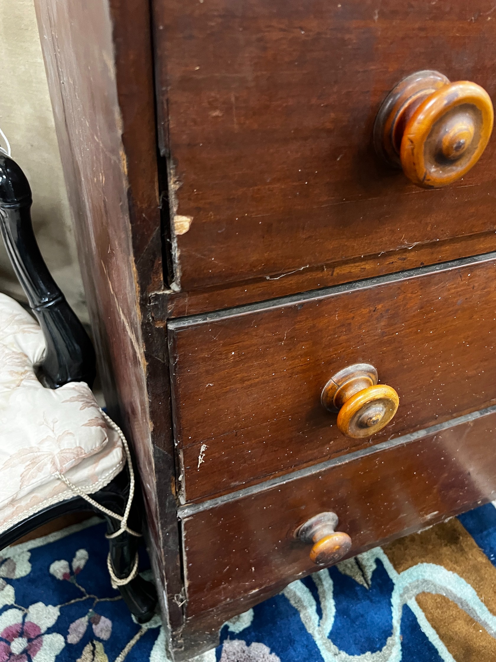 A small banded mahogany three drawer chest, width 89cm depth 41cm height 83cm